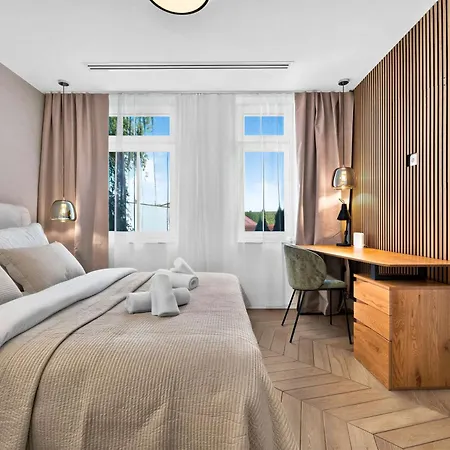 Designer Flagship For 6 - By Presidential Palace Apartamento