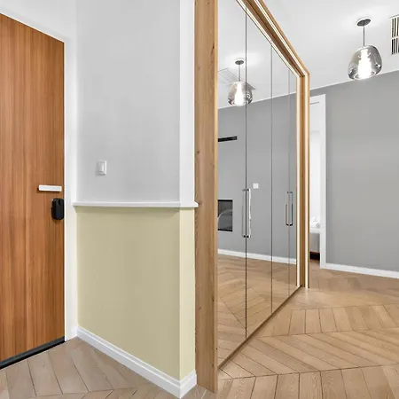 Designer Flagship For 6 - By Presidential Palace Apartamento Bratislava